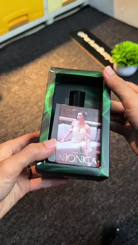 Rasakan parfum pria mempesona tahan lama dan meninggalkan jejak by scentplus #parfumereccomended #parfumviral #parfumpria #parfumtahanlama #scentplusparfum 