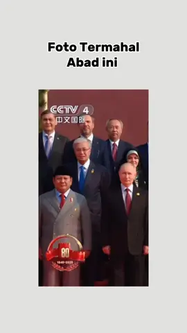 di samping putin ga tuu 😎 #prabowo80tahunchina #parademiliter80china #prabowoparademiliterchina #prabowosampingputin #putinsampingprabowo