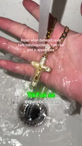 #cross #cruz #necklace #figaro #cuba #jesus 