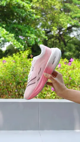 SUPERNOVA IS BACK! Tapi restocknya bertahap yaa~ ⏳ Sekarang baru keluar Pink 💖 sama White 🤍, tapi tenang… warna lain lagi OTW 🚚✨ stay tuned yaaa! JANGAN SAMPE KEABISAN LAGI!!!🫵🏻😌