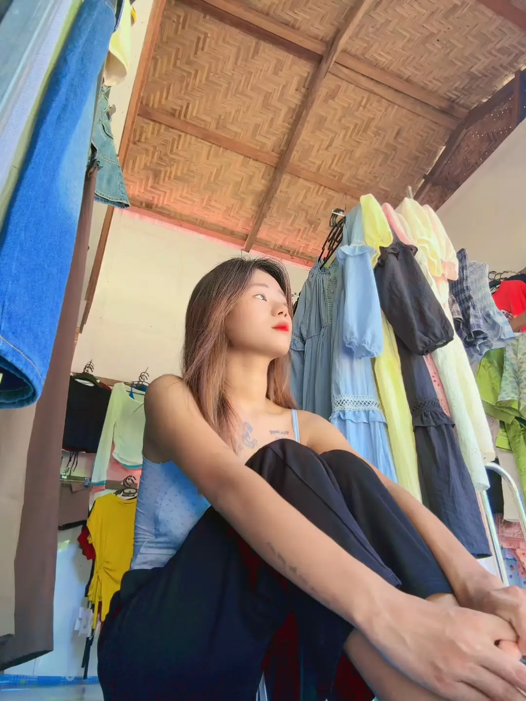 #fypage #tiktokmyanmar #fypシ゚viral🖤tiktok☆♡🦋myvideo လက်ကဘာတွေလုပ်နေလဲမသိပူး😒😒