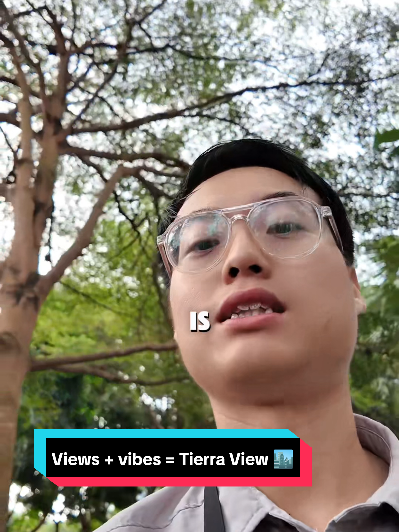 Views that never get old at Tierra View 👀🏙️ 🏫NUS Real Estate (Distinction) Honours 🏡Transacted Over 100 Properties so far in a year 💸Helped Clients Save over 1.5 Million Dollars in Agent Comms 📱Whatsapp 89000764 for our services. 👉🏻Sell your HDB $1999 Fixed Agent Fees 👉🏻Sell your Condo for $4999 Fixed Agent Fees 👉🏻Sell your Landed $9999 Fixed Agent Fees 👉🏻Buy Condo for (Complimentary Service) We specialise in Sell/Buy Condo as well as HDB upgraders (Sell HDB & Buy Condo transition Package $4999) #homesellertongboon #homesellercondo #homeseller #homebuyer #fixedfeeagent 