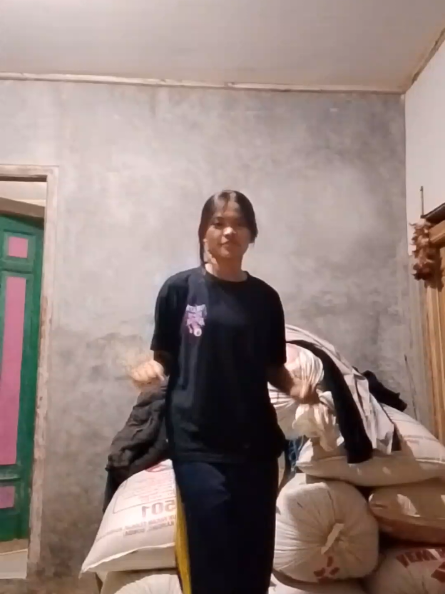1 bulan lagi bisa yang lebih aamiin . . #fyp #minivlog #fyppppppppppppppppppppppp #foryoupage #4u 