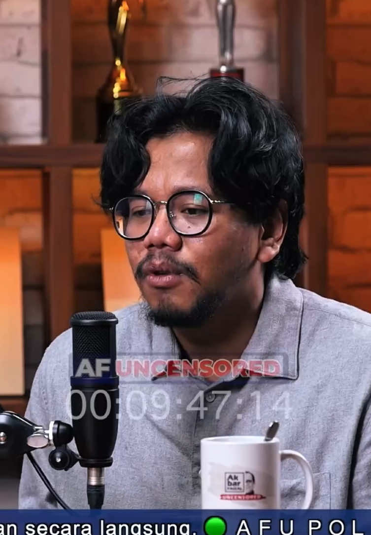 Saat nya Gen Z berjuang untuk negeri ini! @Ferry Irwandi  #ferryirwandi #malakaproject #akbarfaisaluncencored #genz 