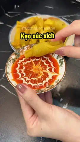 Kẹo xúc xích nha mí bà #ancungtiktok  #comnhacungthu  #xh  #trending  #nauan 