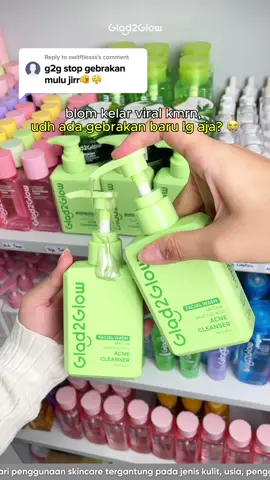 ✨ Bye jerawat, hello glowing skin! ✨ Facial wash dengan 5% Salicylic Acid & Matcha ini nggak cuma usir jerawat, tapi juga bikin kulit calming & lembap. Gas checkout di TikTok Live sekarang! 💃💕 #glad2glow #matchacleanser #salicylicacid #acne #sabuncucimuka #cleanser #matcha #pembersihwajah 