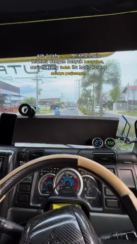 Tugas kita berusaha masalah kecil besar nya itu lah rezeki kita #trukmodifikasi #truktanohrincong #automotive #pesonatrukaceh #fypシ゚ 