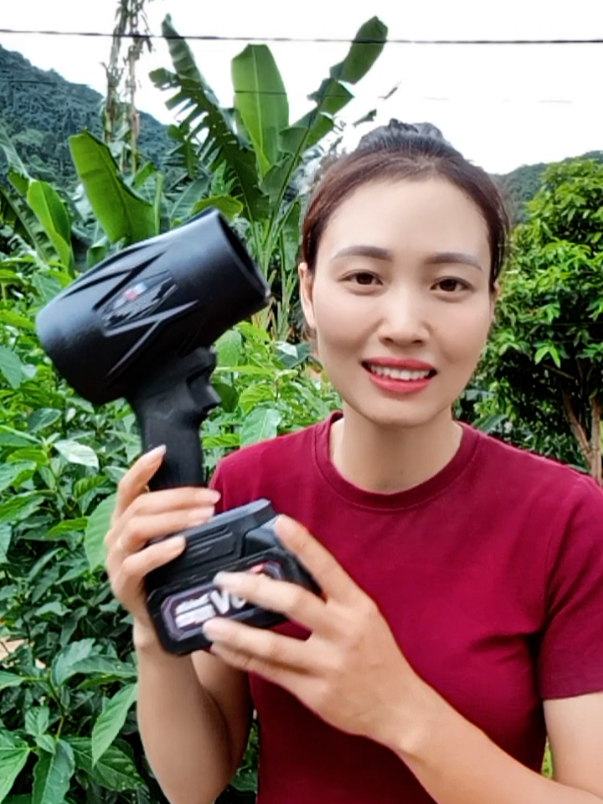 máy thổi bụi cầm tay giá hơi giá tốt thì anh chị tham khảo luôn nha #maythoiphanlucbfj #thanmaythoibuicamtay #maythoibuicamtay #phamha2 