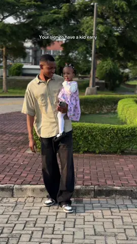 Kids are a blessing 😌 #girldad #fatherdaughter #daddysgirl #jasmine #bigjae w/@JASMINE JOHNSON 