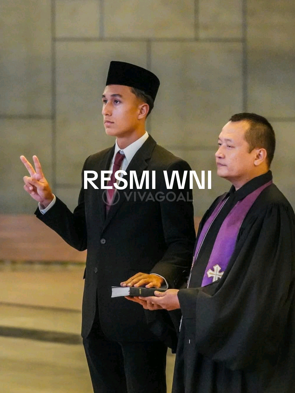 Miliano Jonathans resmi menjadi WNI setelah melakukan pengambilan sumpah di kementerian hukum, dan siap bela timnas Indonesia  #milianojonathans #naturalisasi🇮🇩 #timnasindonesia #fifamatchday 