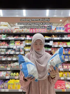 eh malah pergi🥲  #masyaallah #muslimah #ootdhijab 