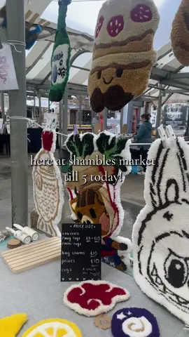 come say hi! #shamblesmarket #york #yorkshire #customrug #tufting 