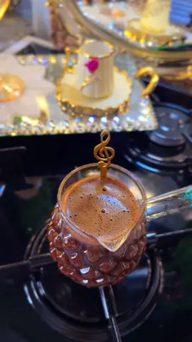 #صباحاتي🌸🎼وقهوتي☕ #انثى_برائحة_القهوة🥀 #ع_هودالك_يابا🤍🤍🤍🥀💔 #صباحكم_سعادهـ🌸🍃 #مختلفه_بتفاصيلي؍َِ😌 