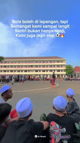 Lari, jatuh, bangkit, dan senyum. Inilah sepak bola ala santri. #fyp #fyppppppppppppppppppppppp #santripondok #alfithrahsurabaya #alfitrahkedingding 