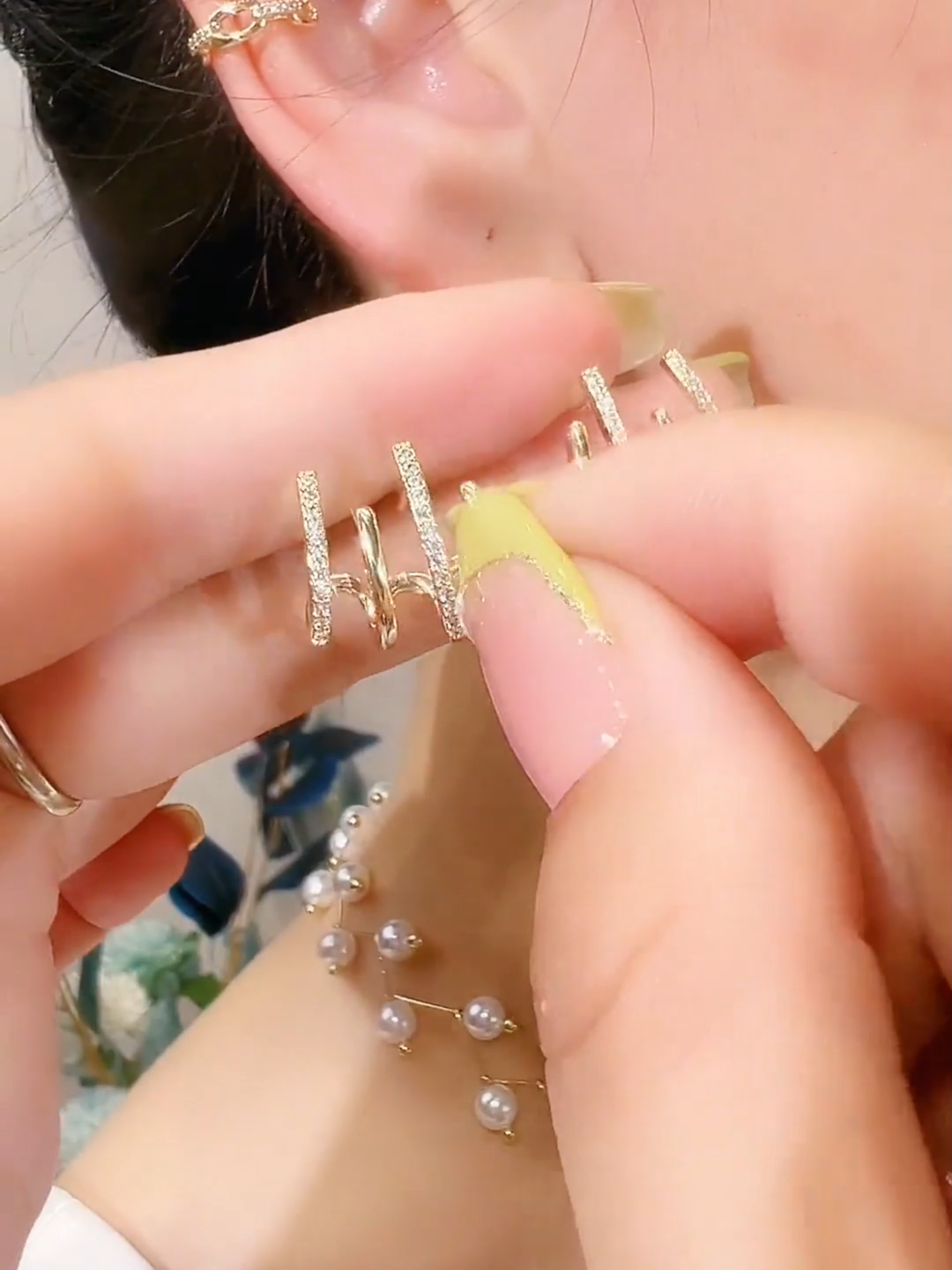 Recommendation ng high-quality 4-prong earrings! Gawa sa dalubhasang craftsmanship, perpektong accessory sa iyong ears.9.3 刘洁 纯音乐 四爪耳钉3