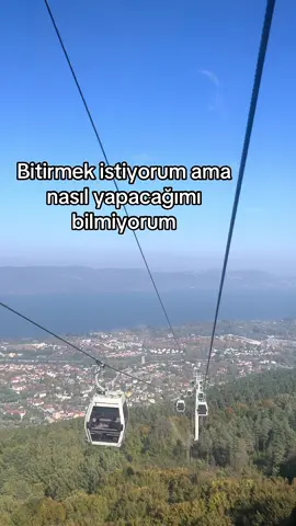 İster duygu, ister düşünce, ister alışkanlık olsun… ona sürekli enerji, ilgi, dikkat verirsek büyür. Ama beslemezsek yavaş yavaş gücünü kaybeder. Bunu özellikle: Kötü alışkanlıklar için (örneğin sigara, erteleme, olumsuz düşünceler), Zararlı ilişkiler için, Kaygı verici düşünceler için kullanmak çok etkili olabilir. Bir nevi “susuz bırakmak” gibi: ilgilenmez, üzerine gitmez, ona sürekli dönmezsen o şey kendi kendine söner.#psikoloji #ayrılık #psikolog #keşfet #fy