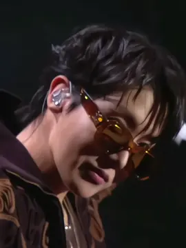 KBA BEST SINGER, CONGRATULATIONS J-HOPE! #jhope #hobi #bts #btsarmy #fyp 