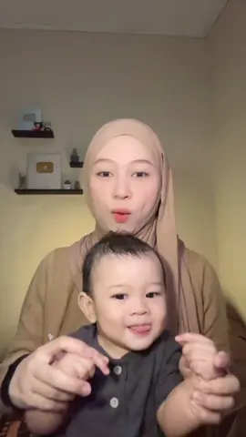 De Axa mau ikutan trend juga🤣 #maasyaaallah 