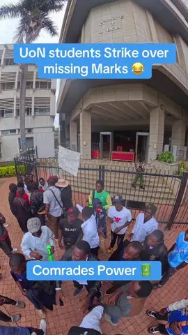 University of Nairobi student leader for the faculty of science and technology mighty Monk leads UoN students protests over frequent missing marks in the main campus. This comes at a time when students have cleared their fees and registered their units. Freshers are wondering if this is what they signed up for. Comrades Power 🔋!! #uonstrike #uon #UoNFreshers #university life #ku