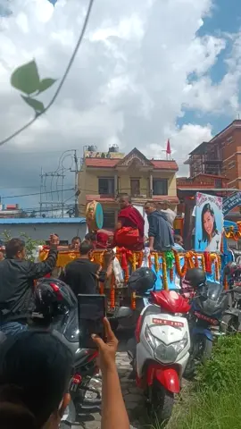 हार्दिक श्रद्धाञ्जली  नाना 😭😭😭  तामाङ गीत–संगीतकी अत्यन्तै चर्चित एवं सम्मानित व्यक्तित्व, गायिका इन्दिरा गोले नानाको असामयिक निधनको खबरले अत्यन्तै मर्माहित बनाएको छ । उहाँको निधनले तामाङ गीत–संगीतको क्षेत्रमा अपूरणीय क्षति पुगेको छ । उहाँले पु¥याउनुभएको अतुलनीय योगदानलाई Nepali Music Industry ले सधैँ - सधैँ सम्झिरहनेछ । यस शोकाकुल घडीमा दिवंगत आत्माको चिर शान्तिको कामना गर्दै, शोकसन्तप्त परिवारजन तथा आफन्तजनमा हामी म्हेन्दोमाया कलाकार संघ केन्द्रिय कार्यसमिति परिवारबाट गहिरो समवेदना प्रकट गर्द छौ । 🙏🙏#mr_stage_king #mr_dinner_king #म्हेन्दोमाया_टिकटक #marpaofficial🤗 #Tamang_Selo_song @Dur Brave Marpa Gurung 