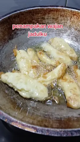 pisang goreng dari penampakan wajan jadulku #menudapurku #masakanrumahan #masakansimple #belajarditiktok #pisanggoreng