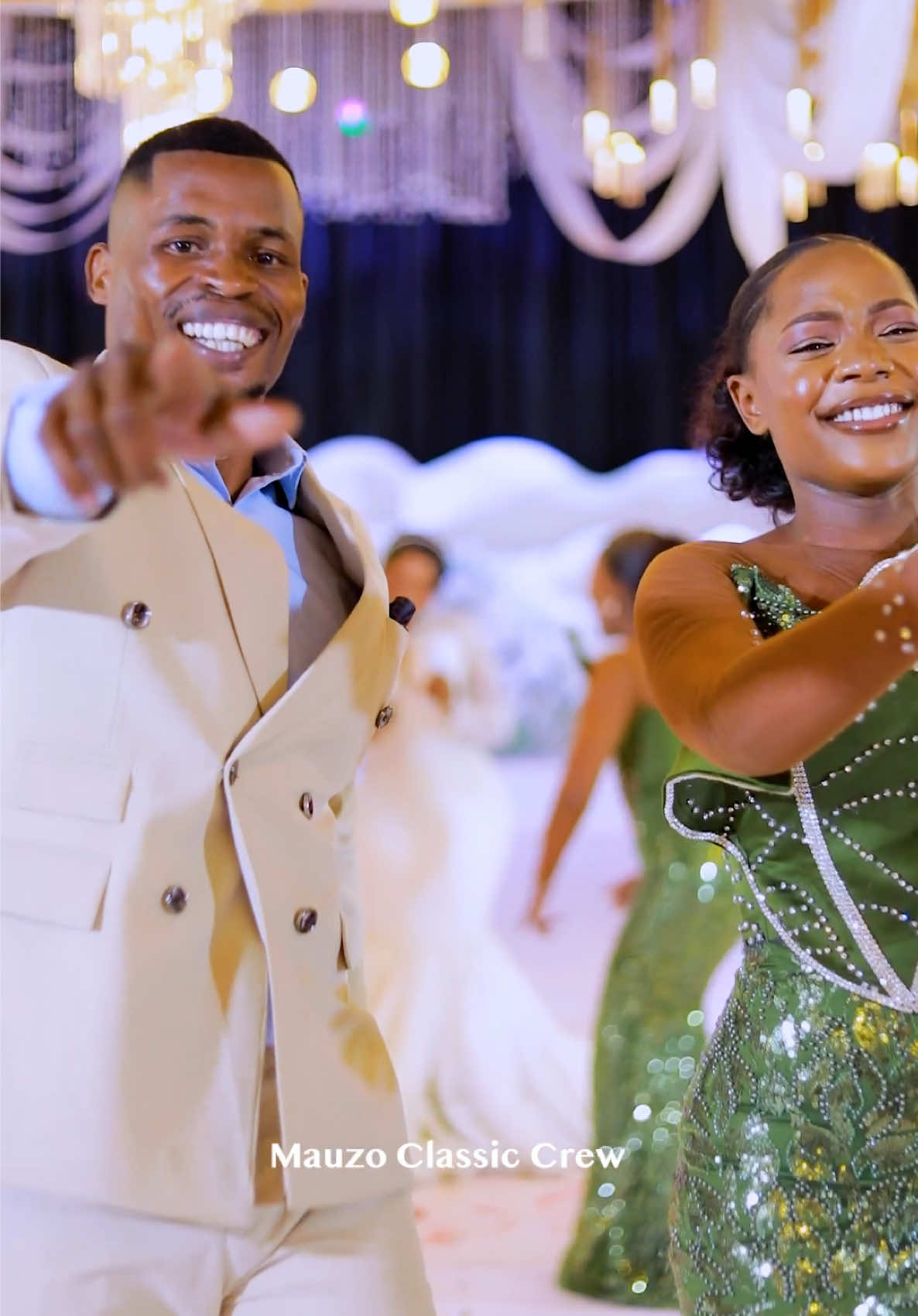#EB2025  Hapa sasa wajumbe mnaweza kutusaidia kuchagua ni kundi namba ngapi limeweza zaidi!! 1,2,3,4,5,6 🤷🏻‍♂️?  Usiku wa Mr and Mrs @eliudsamwel  #tanzaniantiktok🇹🇿 #mauzoclassiccrew #foryou #tiktok 