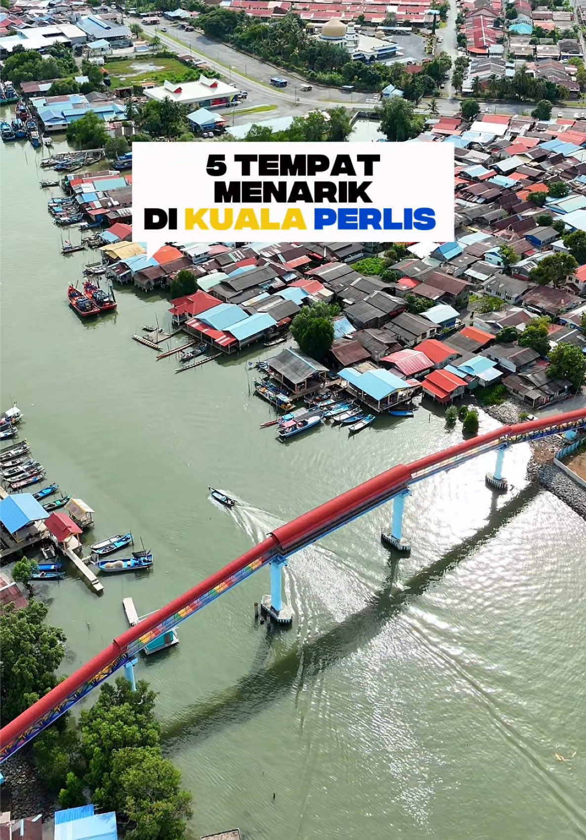 🌊 Jom jalan-jalan Kuala Perlis, kecil tapi penuh dengan keindahan & tarikan! 5 tempat menarik yang korang boleh singgah bila datang sini ⤵️ 1️⃣ Jambatan Tuanku Syed Putra, spot layan sunset & view laut 🌅 2️⃣ Kampung Warna-Warni, kampung kreatif untuk bergambar 📸 3️⃣ Rohani Ikan Bakar 2, port makan seafood wajib cuba 🦐 4️⃣ Masjid Terapung Al-Hussain, masjid ikonik atas laut 🕌 5️⃣ Savana Hotel Kuala Perlis, tempat stay selesa & strategik 🏨 @Savana_Hotel  Kalau datang Perlis, jangan lupa masukkan Kuala Perlis dalam list travel korang tau 💛💙 #KualaPerlis #TempatMenarikPerlis #TravelMalaysia #CutiCutiMalaysia #VisitPerlis   