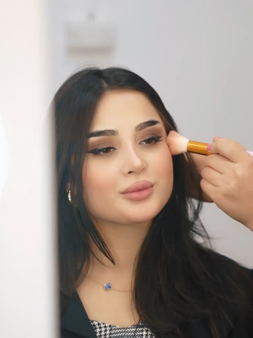 لەنێو ستۆدیۆی هەواڵەكانەوە شەهێن سالار ساڵیادی بەئاسمانیی بوونی كەناڵی كەركوك پیرۆزدەكات