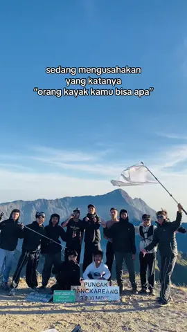 tetap semangat broo 💪🏻 #pendakigunung #4u #fypage #fyp 
