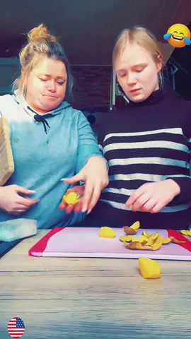 Fun mother and daughter 🤣#funnyvideos #tiktok #mother #daughter #fyp #prank