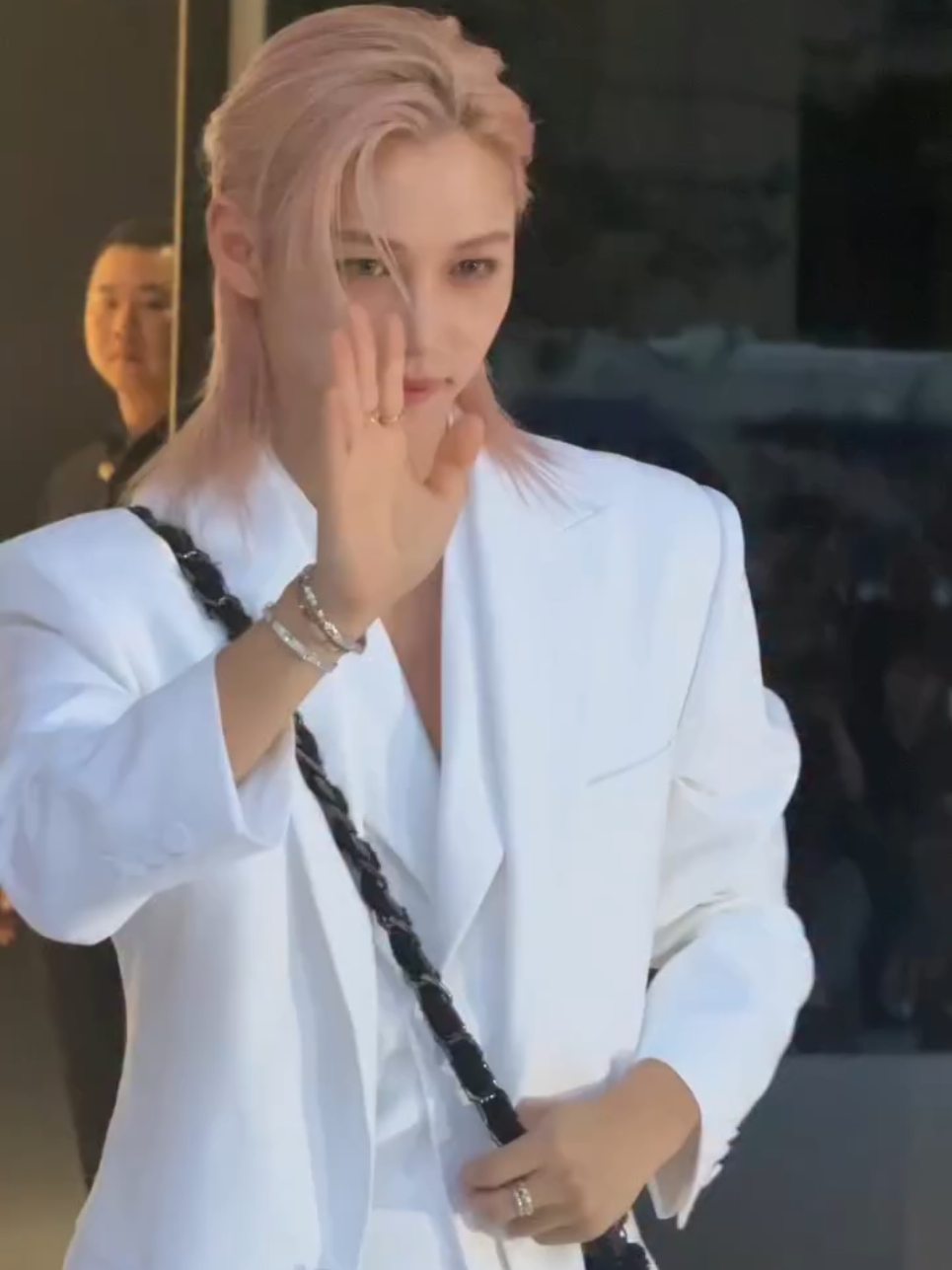 030925 Le Prince!! 🤍 #Felix #필릭스 #용복  #straykids #HAUSNOWHERExFELIX 📷.eyesmag • voguehongkong • daily fashion news