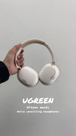 High quality headphones for music, outdoor, online calls, gaming, and ofc pang complete ng airport outfit mo bhie 🎧✈️🤍✨ #ugreen #headphones #headphonesrecommended #music #noicecanceling 