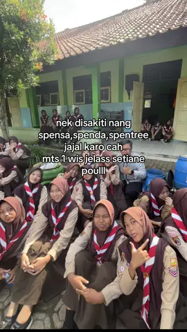 bersama anak 9f#mtsn1cilacap #pranesca #mtsn1cilacappp #pramukaindonesia 