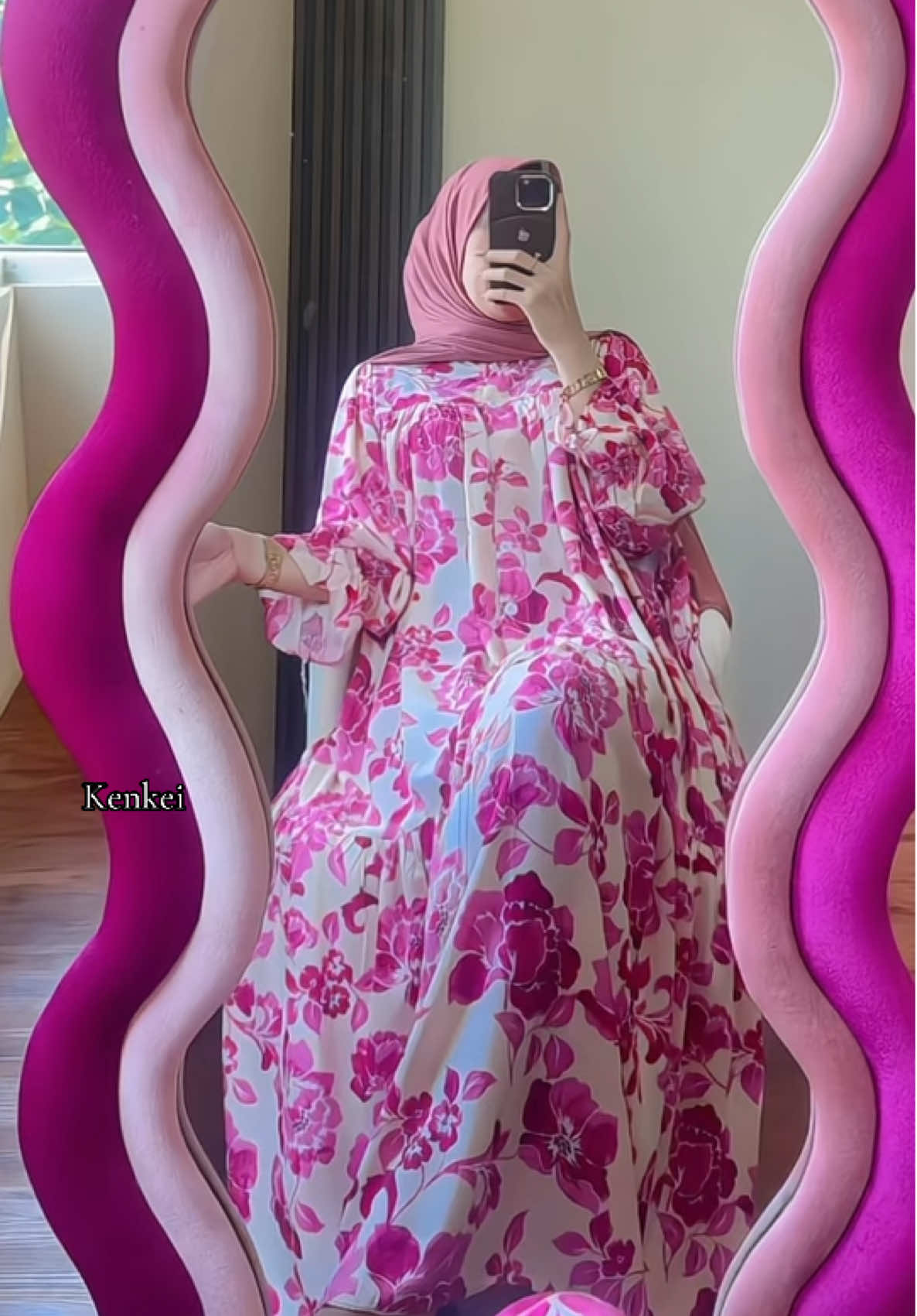 Warna pinknyaa cantik bangeeet 🩷🩷🩷🩷 #gamis #gamisjumbo #gamiskekinianmurah #ootdhijab #pink 
