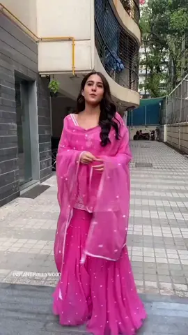 #foryou #foryourpage #bollywooddance #bollywood #govindawife   .
