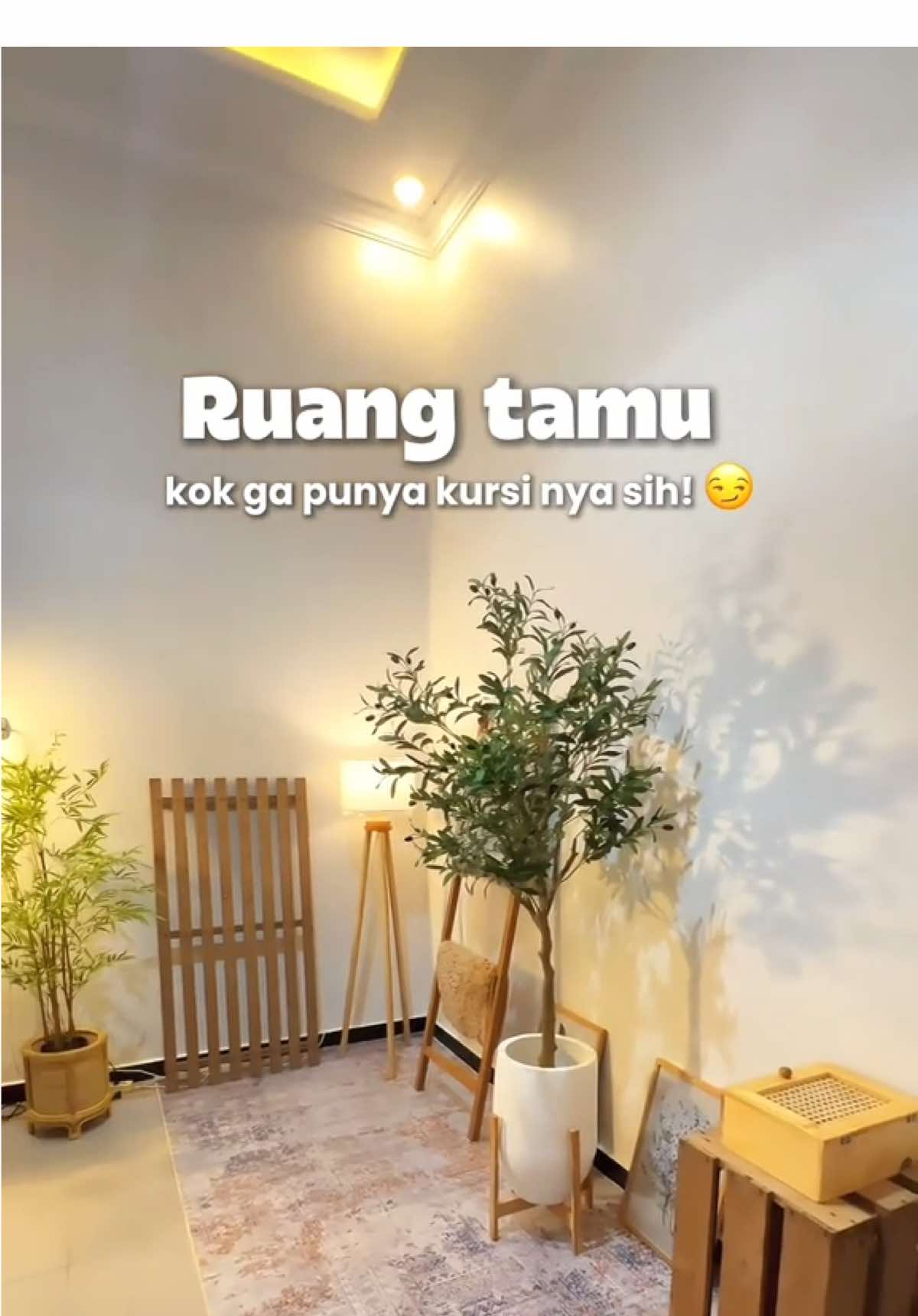 Akhirnya ruang tamu ini punya kursi juga ✨🫶🏻 #kursiruangtamu #sofaruangtamu #sofaaestetic #ruangtamuminimalis 