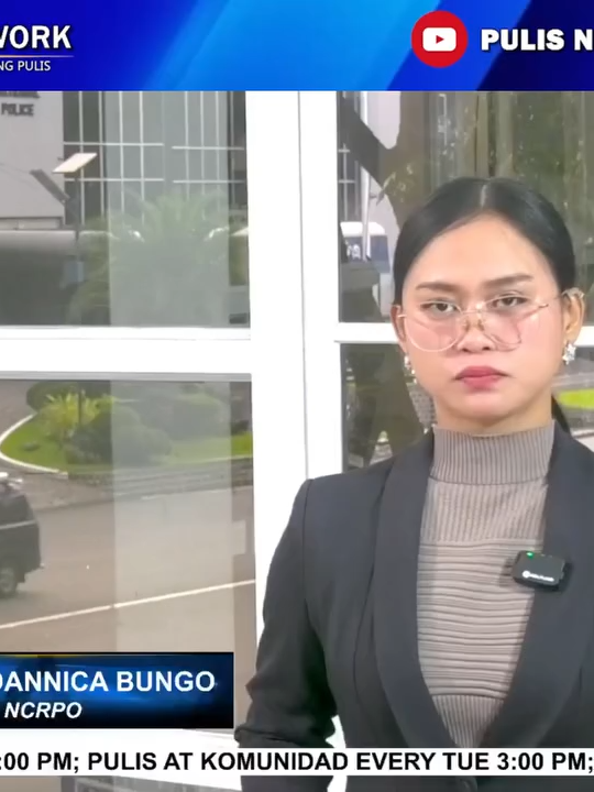 LALAKI, ARESTADO NG PNP ACG DAHIL SA PANANAKOT SA KANYANG DATING KASINTAHAN Source: https://www.facebook.com/reel/2009628039883594 #PNPSwiftResponse #FastActionForce #AngGalingNgPulis DISCLAIMER: CTTO of the photos, videos, and optics. No copyright infringement.