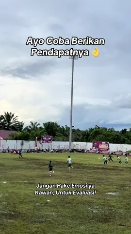 Salah satu insiden di depan gawang Johan Pahlawan FC saat bertemu Sungai Mas FC! Apa pendapatnya kawan??  #acehviral #meulaboh #pialabupati #bola #acehbarat 