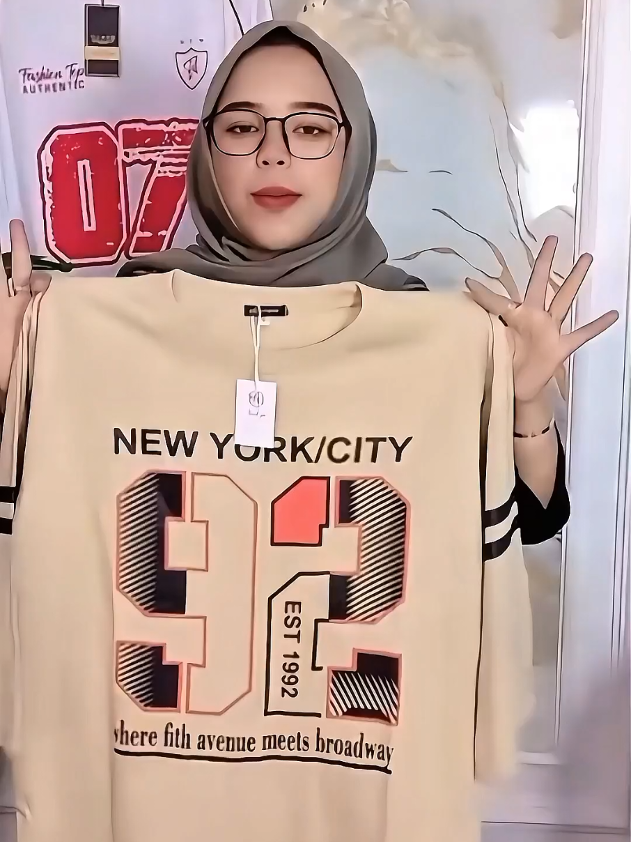 Atasan Kaos Wanita Oversize Bahan Combed 20s #kaosoversize #kaoswanita #kaosviral #foryou #fyp 