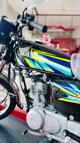 ✨ Honda CG125 Black 2026 – Close Up Look, Only at Al-Karam Motors Kabirwala 🚲🔥 – stylish, powerful, and built for performance. 🚲 Close-up look at every detail of this legendary bike! 👉 Book Now & Ride with Confidence. 📍 Al-Karam Motors – New General Bus Stand, Jhang Road, Kabirwala 📞 Contact: 0300-8390484 🌐 Visit: alkarammotors.online #HondaCG125 #CG1252026 #Honda125NewModel #HondaCG125CloseUp #HondaMotorcycles               