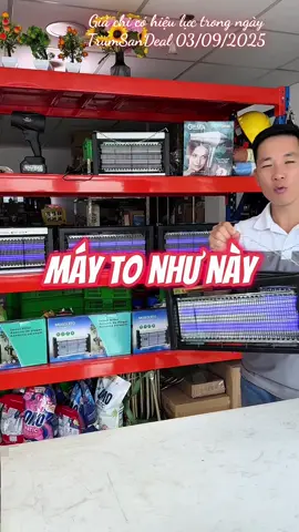 Đèn bắt muỗi tự động thông minh treo bất cứ đâu cũng được luôn đấy các Bác ạ #denbatmuoi #denbatmuoithongminh #backtoschool #tiktokshopel #chiendichnhasangtao #cuocduanhasangtao 