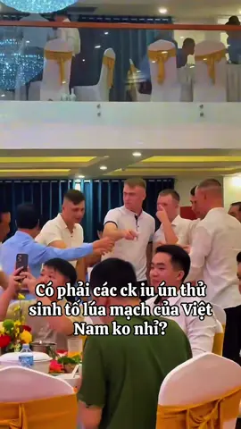 Thua đám cưới mỗi cái là ko có cô dâu thôi 🤭 #quandoinga🇷🇺 #a80 