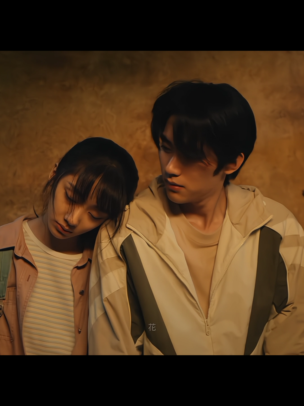 mau susah, seneng, keadaan aman, atau bahkan bahaya pun dijabanin. yang penting ngadepinnya berdua ya A Xun, A Tang😭 #周翊然 #zhouyiran #wangyinglu  #twelveletters #cdrama 