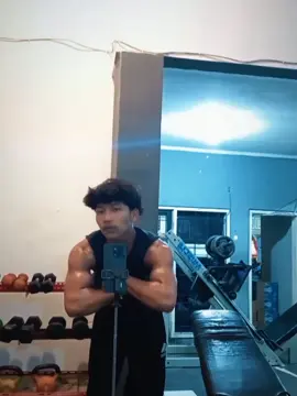 masih kurus😌#gym #homeworkout #ette