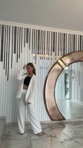 #oana_lariisa 