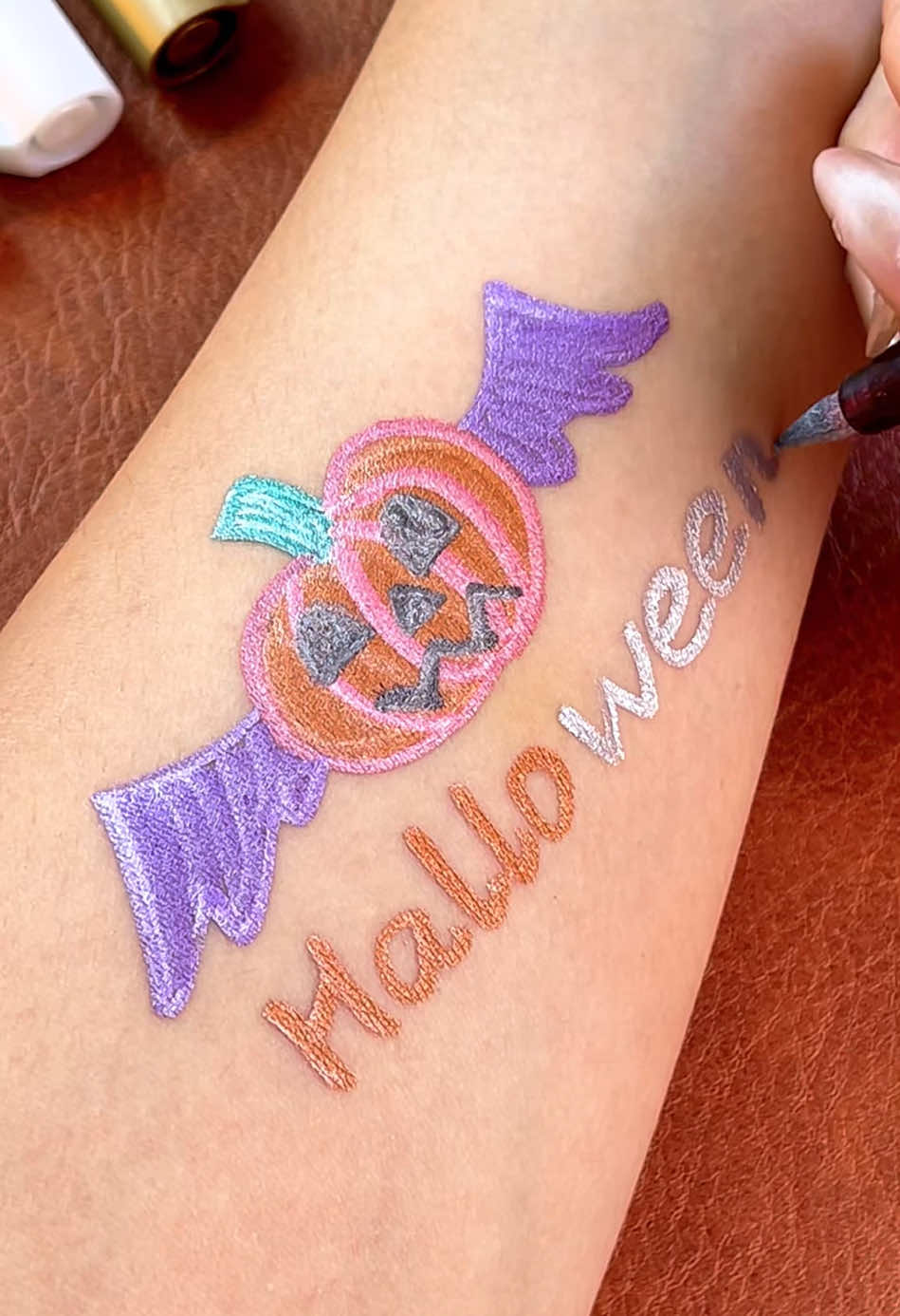 If you are interested in DIY tattoos, you can try this one!!! They're so interesting 🤩Highly recommend them 🥰#coloring #tattoo #tattoomarkers #tattootiktok #tattoodesign