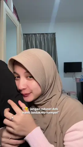 nempel sama kamunya kapan?🙆🏻‍♀️