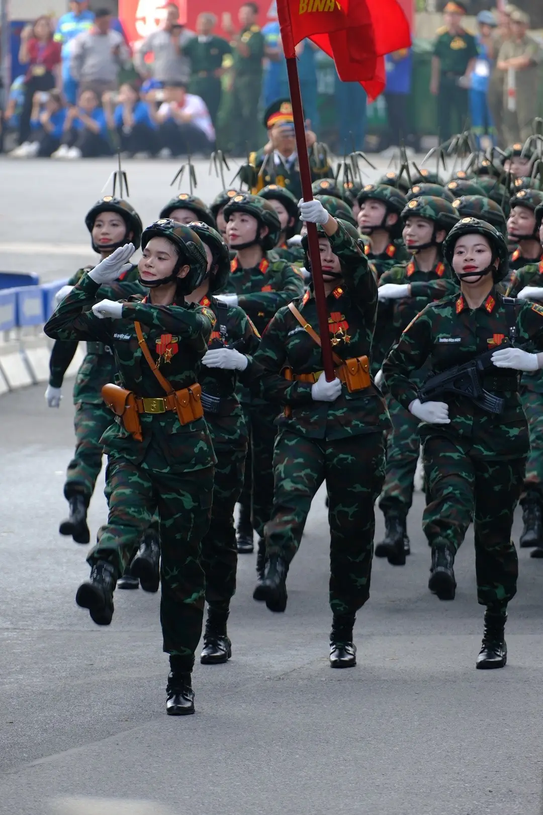 Khối Nữ Sĩ Quan Thông Tin  #A80 #QuocKhanh #TuhaoVietNam #khoinusiquanthongtin #qdndvn🇻🇳 