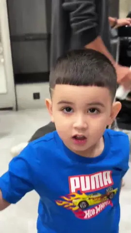 Si jagoan nya KA JEJE (jenifer dunn)  Masya allah pinter nya.. guantengg poll pokok e, gunting nya pasti perjuangan ya KAY masya allah.. #kids #hair #hairtrend #hairstyle #fyp 