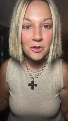 I am so happy with how much I ended up loving this necklace! ✝️  #crossnecklace 
